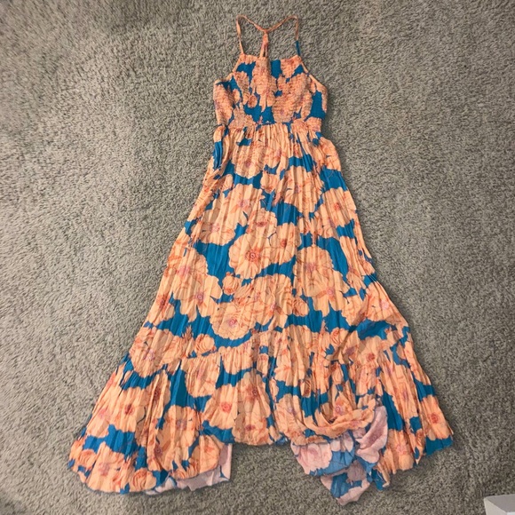 Free People Dresses & Skirts - Free People Midi Floral Dress🌸